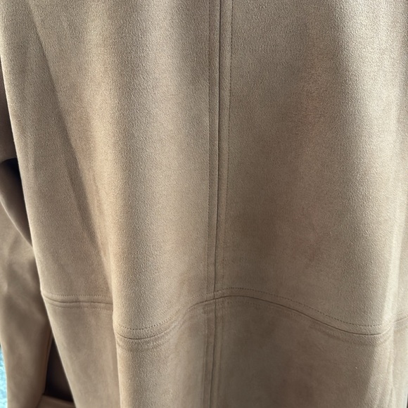 Ladies Camel Thigh Length Jacket - Picture 6 of 7